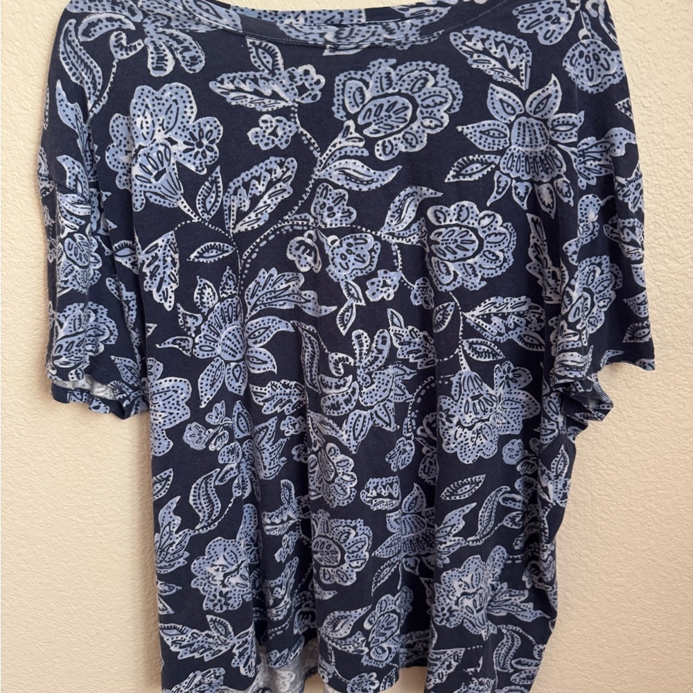 Free People Printed Tshirt - Picture 2 of 2